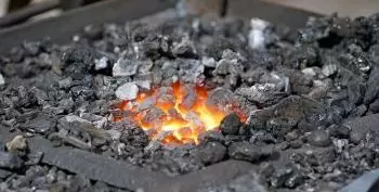 Welche Gesteinsart ist Kohle? Verwendungen, Typen und Formation